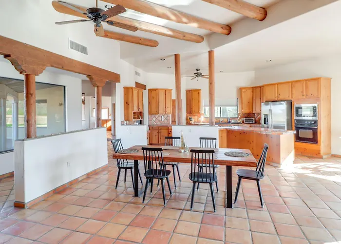 Pool & Views! Luxury Sonoran Desert Oasis Retreat Holiday home