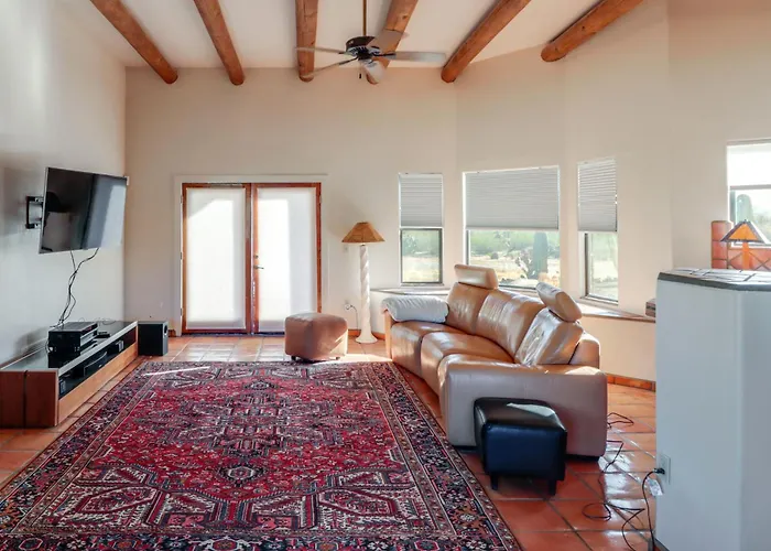 Pool & Views! Luxury Sonoran Desert Oasis Retreat Holiday home